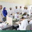 وكيلة وزارة التعليم للبرامج التعليمية المساندة تتابع تنفيذ البرنامج الصيفي بتعليمية ظفار
