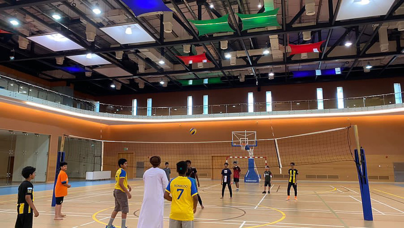 تواصل فعاليات المركز الصيفي بمركز أسامة بن زيد للبنين بصلالة