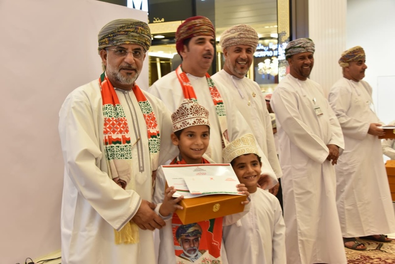 تعليمية شمال الباطنة تحتفل بالعيد الوطني المجيد 