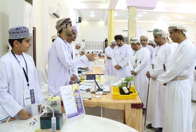 ختام منافسات جائزة تعليمية جنوب الباطنة للابتكار 2025م وتكريم الفائزين