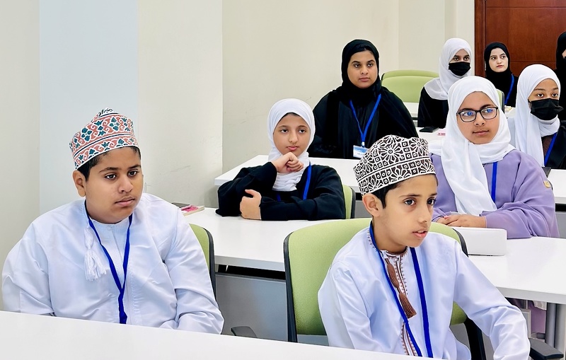 انطلاق البرنامج الشتوي للطلبة الموهوبين بمحافظة ظفار