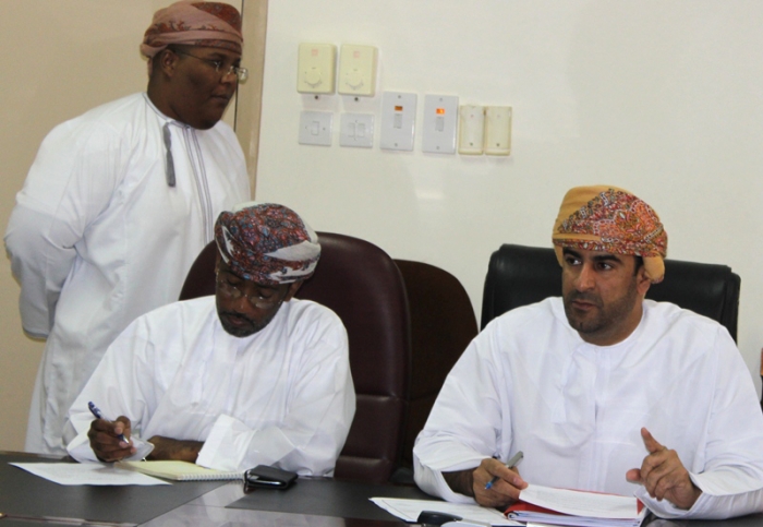 اجتماع لجنة التحصيل الدراسي على مستوى مدارس تعليمية ظفار