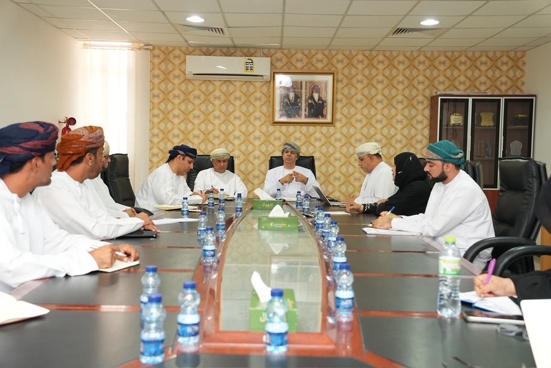 المدير العام يجتمع بدائرة تطوير الاداء المدرسي تعزيزًا لتكامل الأدوار ورفع جودة الأداء المدرسي
