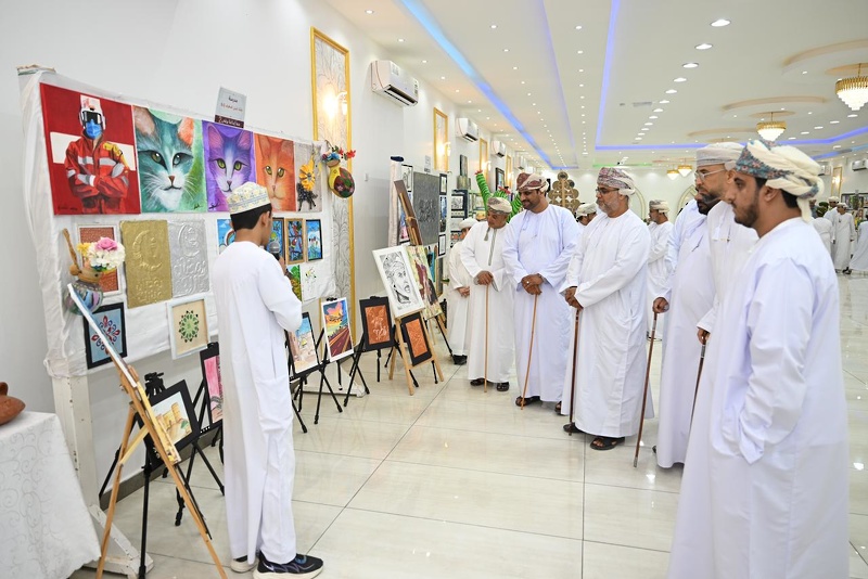 تعليمية محافظة الظاهرة تفتتح المعرض الفني لمادة الفنون التشكيلية لمدارس ولاية ضنك