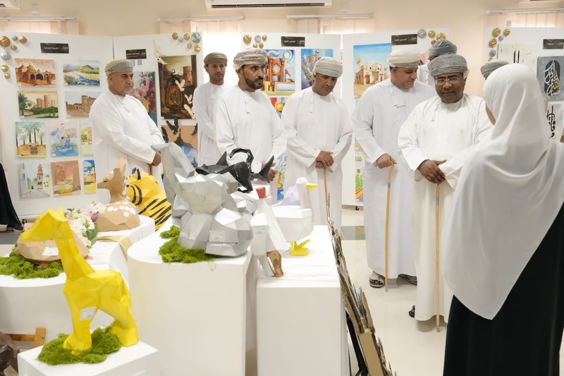 افتتاح المعرض الفني ( من الفن الى الريادة ) بمدرسة بلاد بني بوعلي للبنات
