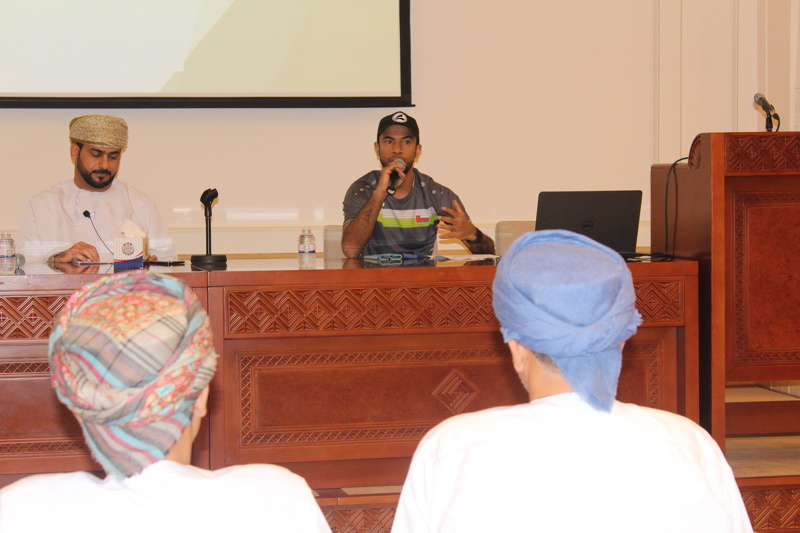 ندوة رياضية في مدرسة ام سلمه بصحار