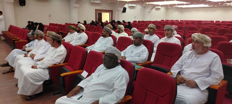  تعليمية محافظة الظاهرة تستضيف الحملة الوطنية بعنوان  ( أخضر)  تربط وظائف المستقبل بالاقتصاد الأخضر 