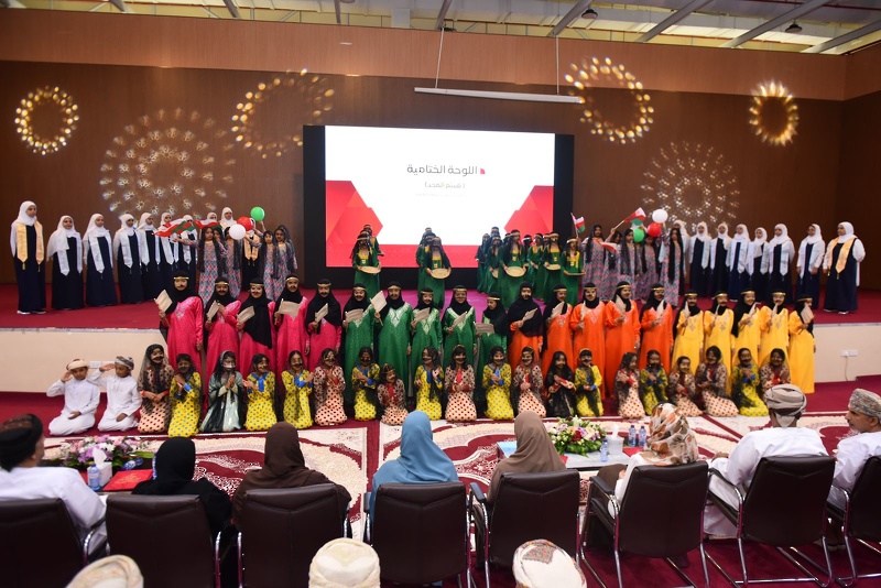 تنظيم ملتقى وطن يرتقي هام السماء بالتعاون ما بين جمعية الأطفال أولاً وتعليمية محافظة الظاهرة 