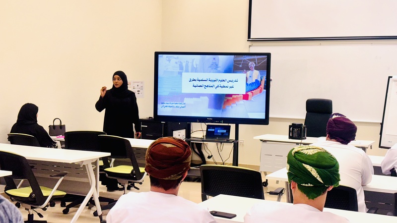 ختام فعاليات قافلة الوسائل التعليمية بمحافظة ظفار 