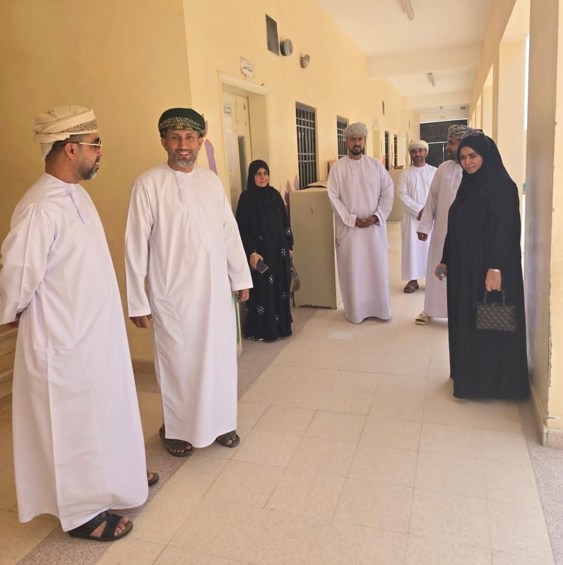 فريق من دائرة الشبكات والاتصالات بالوزارة يزور المحافظة