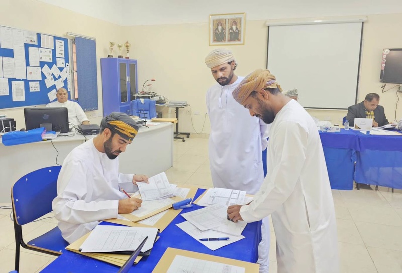 لجان الفحص والتدقيق النهائي بتعليمية ظفار للفصل الدراسي الأول للعام الدراسي ٢٠٢٤/ ٢٠٢٥م