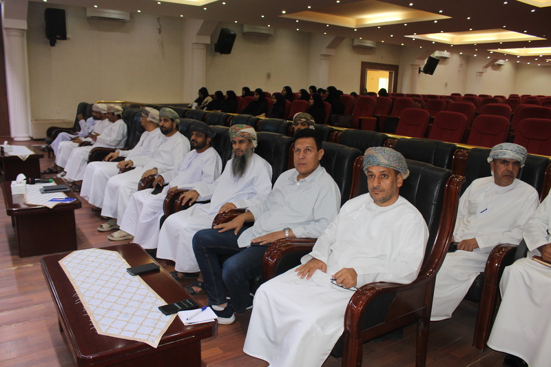  تنظيم لقاء تعريفي لمشروع رحلتي نحو الاستدامة بتعليمية محافظة الظاهرة 