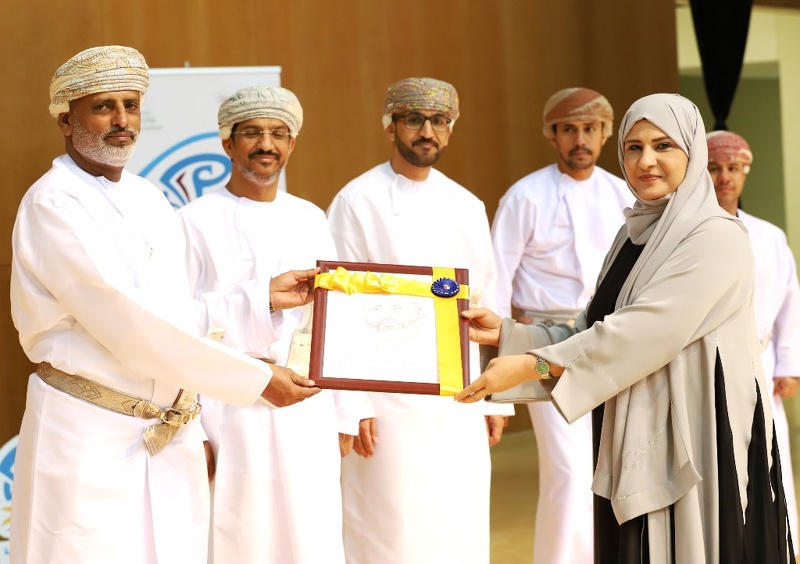  افتتاح المحطة الثانية لمبادرة قافلة الوسائل التعليمية بمحافظة ظفار