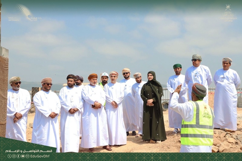 الاطلاع على سير العمل في مشروع المبنى المدرسي المتكامل بولاية طاقة