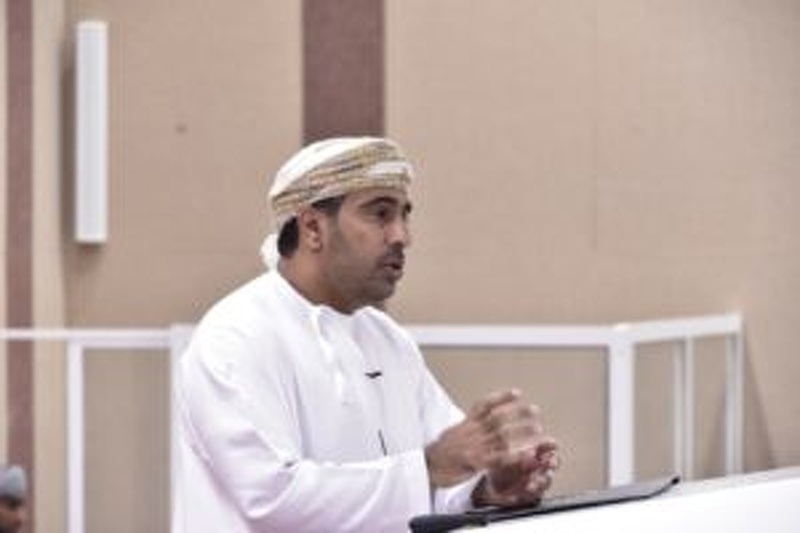 لقاء تربوي يناقش المستجدات التربوية بتعليمية شمال الباطنة