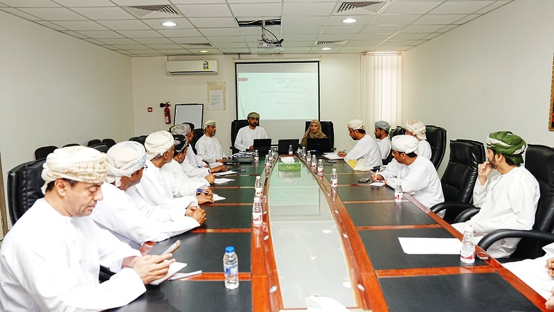 تعليمية جنوب الشرقية تستعرض مستجدات الخطة الخمسية الحادية عشرة وخطة 2026م