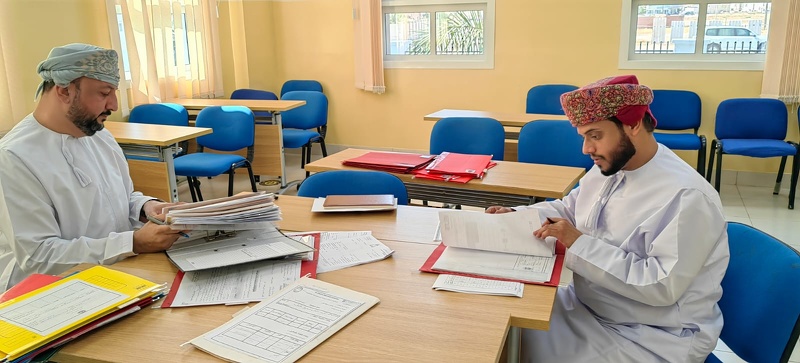 متابعة سير العمل بالمدارس الخاصة بتعليمية ظفار