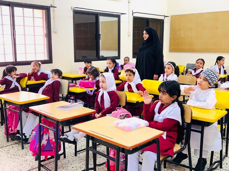 فرق لمتابعة استعدادات مدارس المحافظة للعــام الدراسي الجديد 2022/2023م تباشر اعمالهم 