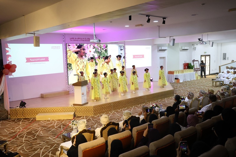 تعليمية البريمي تكرم (٨٤) من المجيدين بشهادة دبلوم التعليم العام للعام الدراسي ٢٠٢٥/٢٠٢٦م