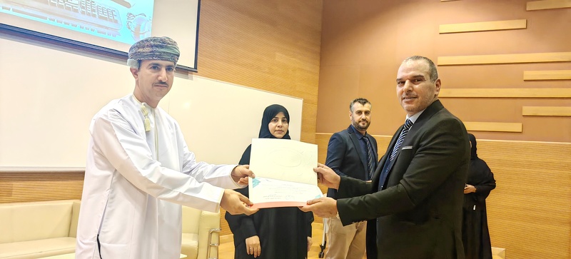 ختام الدورة التدريبية الشاملة في الحاسب الآلي بتعليمية ظفار