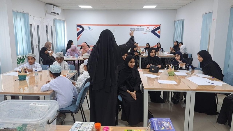 تواصل فعاليات وأنشطة البرنامج الصيفي للطلبة الموهوبين في مدارس محافظة جنوب الشرقية