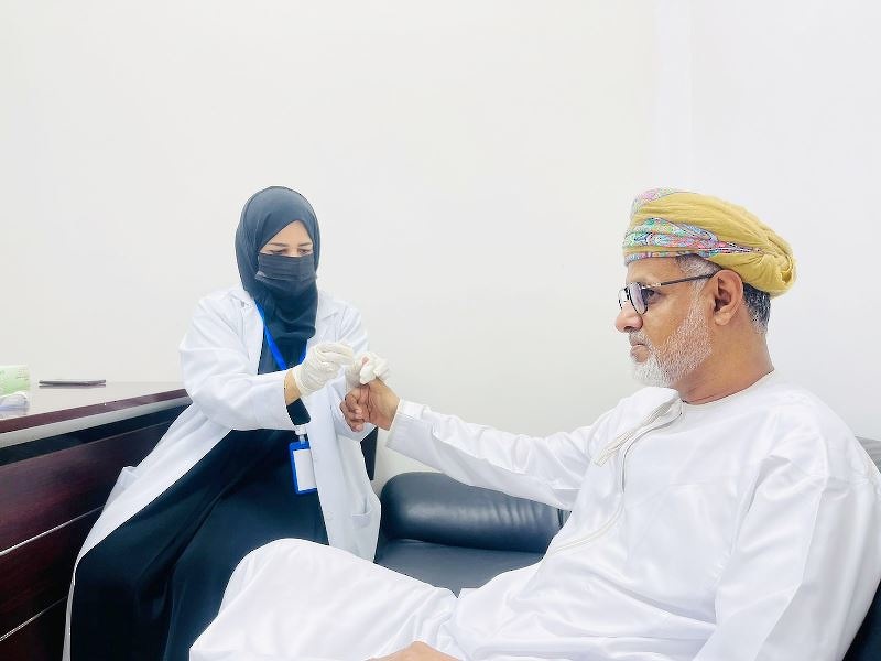 دائرة التوجيه المهني والارشاد الطلابي تقيم فعالية لإحياء باليوم العالمي للسكري