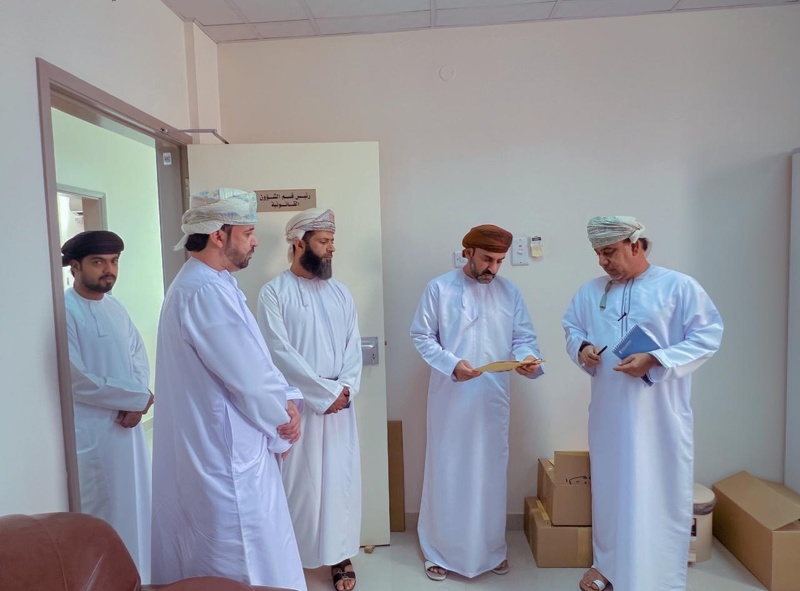 فريق من هيئة الوثائق والمحفوظات الوطنية يزور تعليمية جنوب الشرقية