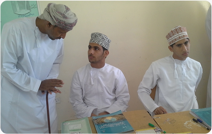 وكيل وزارة التربية والتعليم للتخطيط التربوي يتابع سير العملية التعليمية بجنوب الباطنة