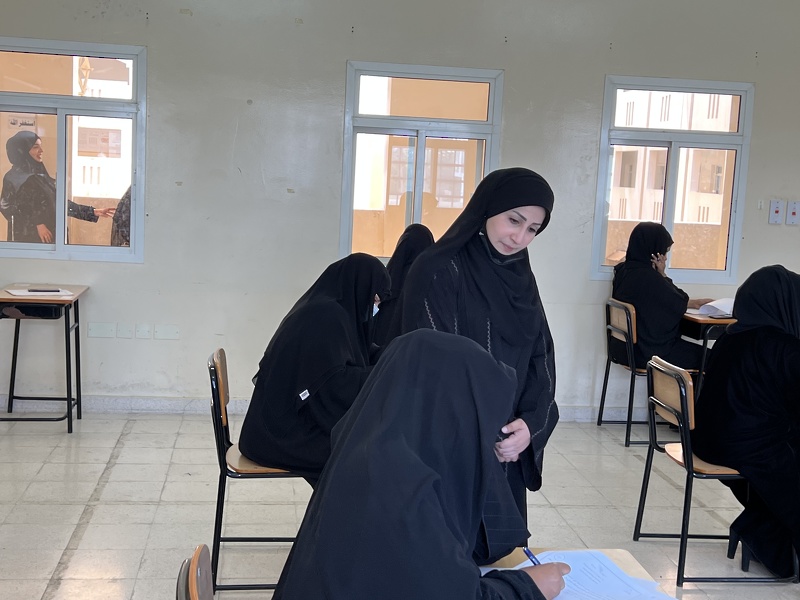 تعليمية ظفار تجري إختبارات  لشغل وظائف الإشراف التربوي والإدارة المدرسية للعام الدارسي ٢٠٢٢/ ٢٠٢٣م 