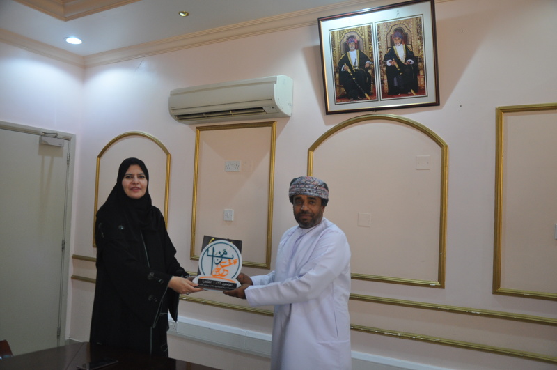  الاحتفال بتكريم أعضاء فريق لجنة معرض المزايا الأول بتعليمية محافظة الظاهرة