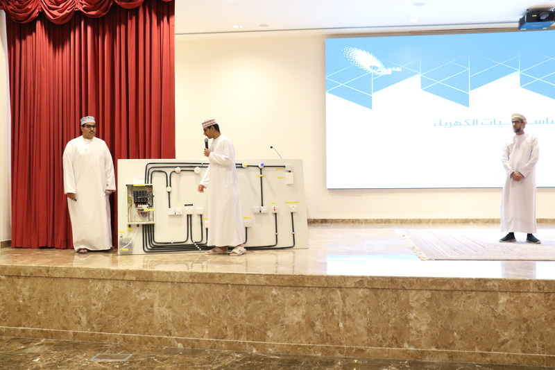 تعليمية جنوب الباطنة تُكرّم 29 مبادرة تربوية وبرامج تطويرية مجيدة