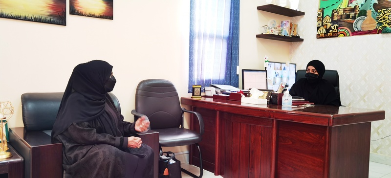 الاطلاع على سير العملية التعليمة في  عدد من مدارس ولاية صلالة