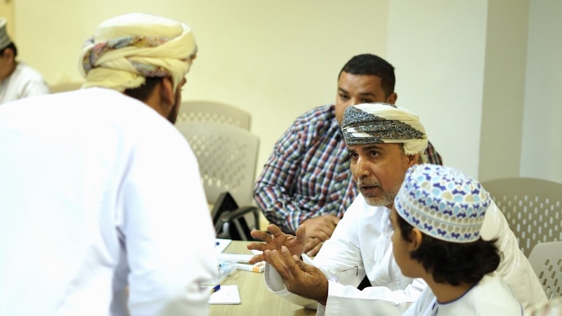 ختام الأسبوع الأول من معسكر انترنت الأشياء للتنمية المستدامة بتعليمية ظفار 