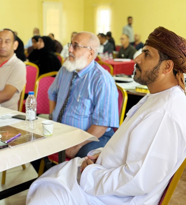 تنفيذ ملتقى معلمي اللغة الانجليزية بمدارس إدارة التربية والتعليم برخيوت