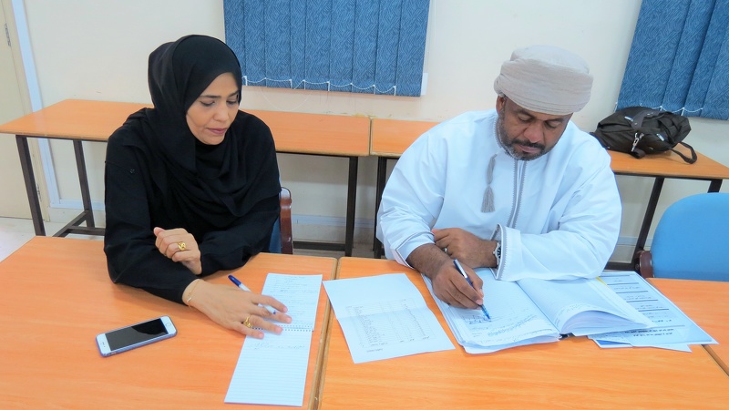 لجنة الأسبوع الوطني للعلوم والتكنولوجيا بتعليمية الظاهرة تبحث تحضيرات الإعداد