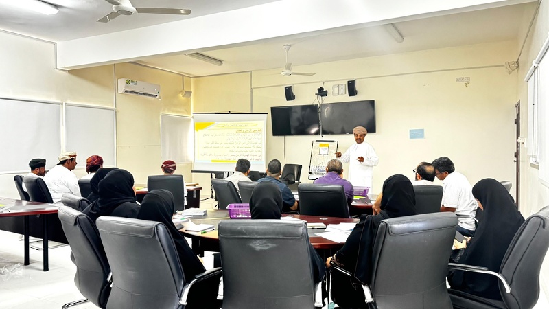 ورشة مهارات واستراتيجيات التدريس الحديثة لمنهج اللغة العربية بتعليمية ظفار