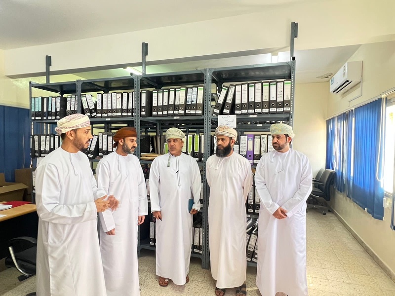 فريق من هيئة الوثائق والمحفوظات الوطنية يزور تعليمية جنوب الشرقية