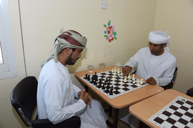 ورشة تدريب الشطرنج بتعليمية البريمي