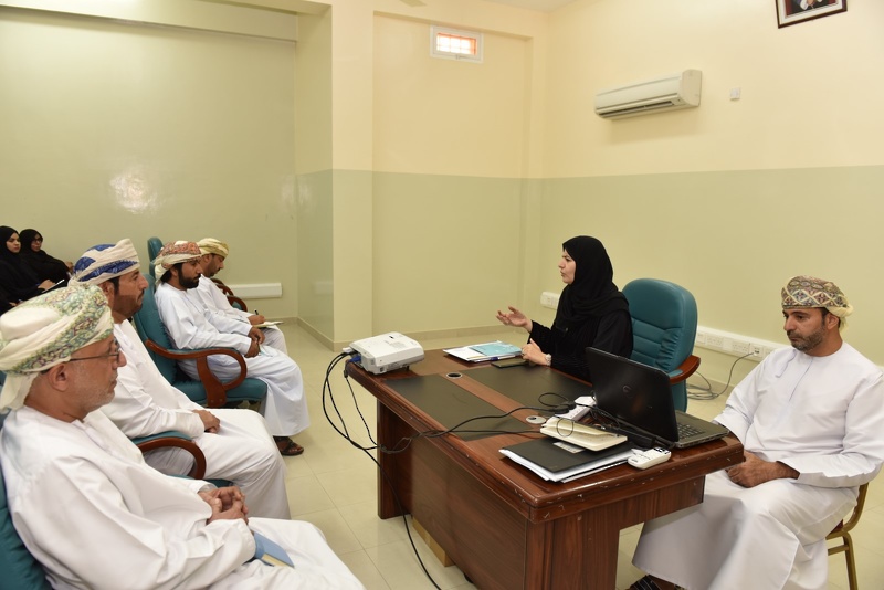 تنظيم لقاء تعريفي للبرنامج الوطني مسار الناشئة لمديري  المدارس بمحافظة الظاهرة 