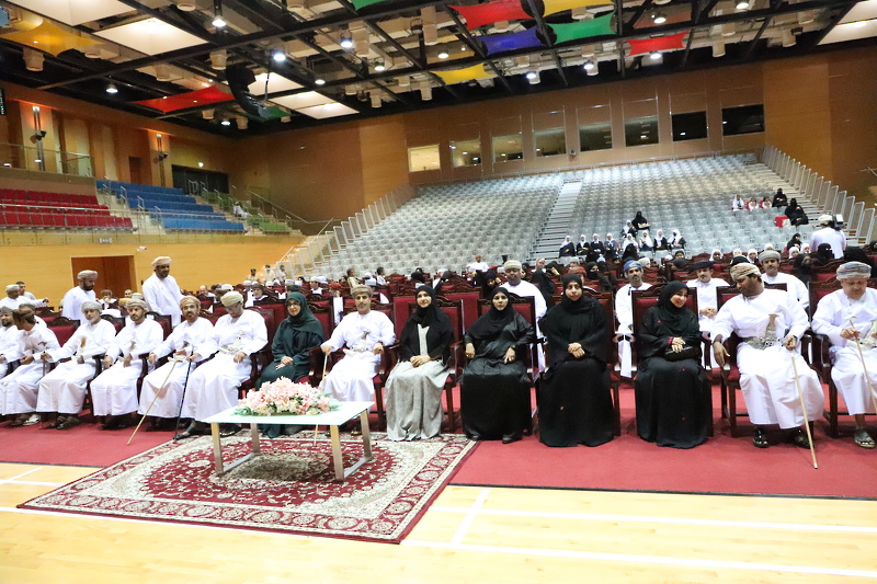 ختام الأسبوع الوطني للعلوم والتكنولوجيا والهندسة والرياضيات بتعليمية ظفار