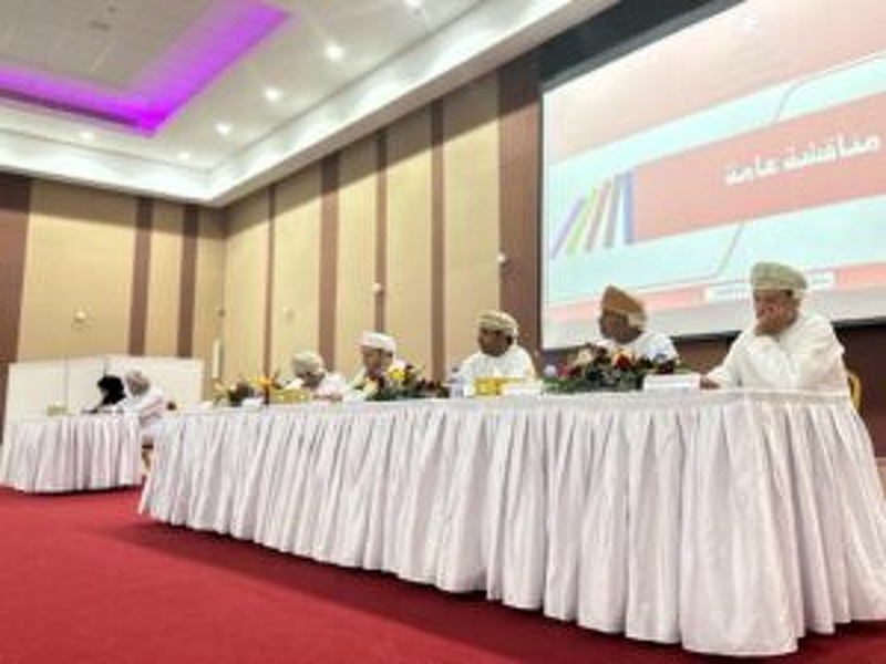 لقاء تربوي يناقش المستجدات التربوية بتعليمية شمال الباطنة