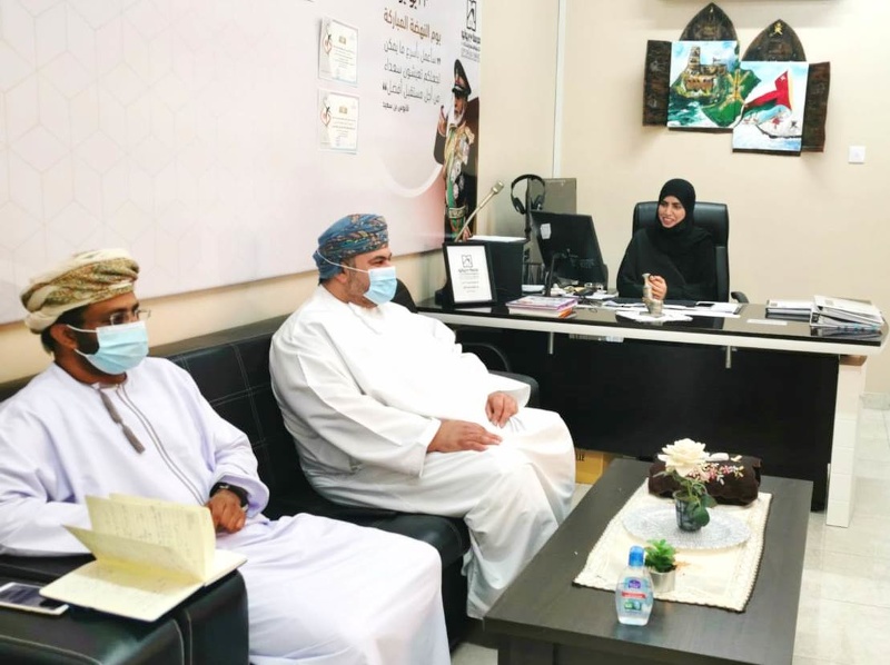 مدير عام تعليمية ظفار يزور عدد من مدارس ولاية صلاله