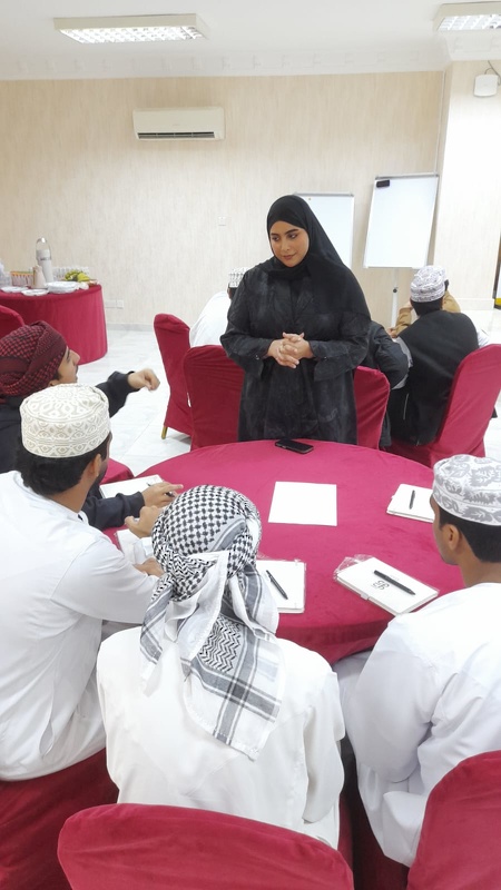 تنظيم حلقة عمل حول القطاع السياحي ومساراته المهنية للطلبة بمحافظة الظاهرة