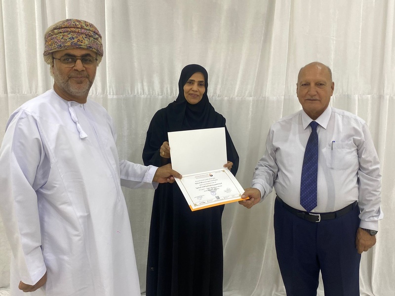 اختتام برنامج ادارة التغيير ودبلوماسية الأداء المتميز بتعليمية محافظة  الظاهرة