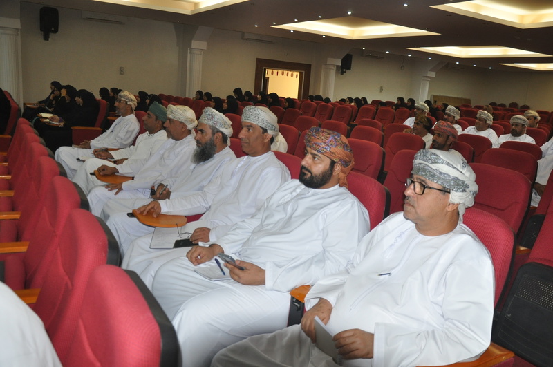 تنظيم لقاء تعريفي لمبادرة التدوير الوظيفي بتعليمية محافظة الظاهرة 