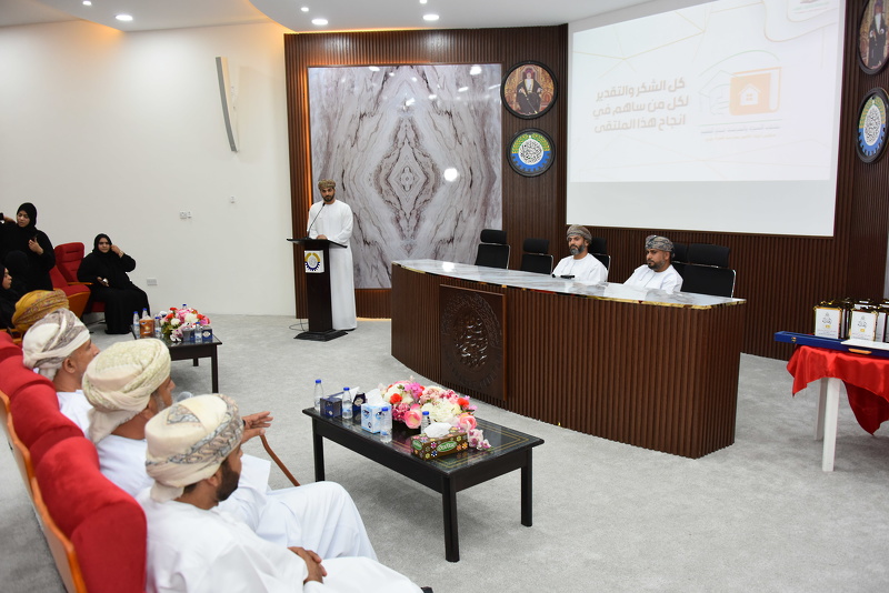 مجلس أولياء الأمور بمدرسة خضراء عبري ينظم ملتقى الأسرة والمدرسة صناع التعليم 