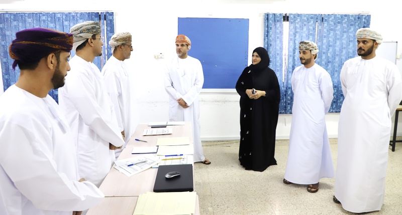 وزارة التربية والتعليم تتابع استكمال إجراءات التعيينات الجديدة بتعليمية ظفار