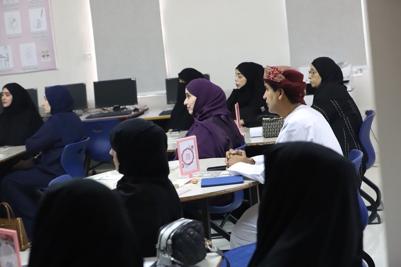 برنامج تبادل الزيارات بين إدارات المدارس  في مدرسة المعرفة للتعليم الأساسي (1-4)