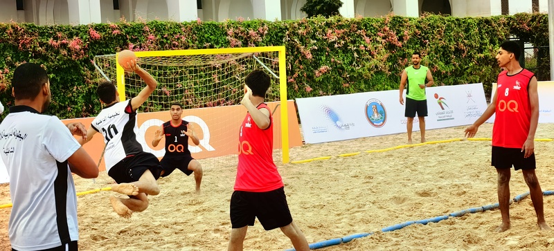 اليوم (الاثنين) انتهاء دور المجموعات تأهل (٢) فريقين إلى المربع الذهبي في كل مسابقة