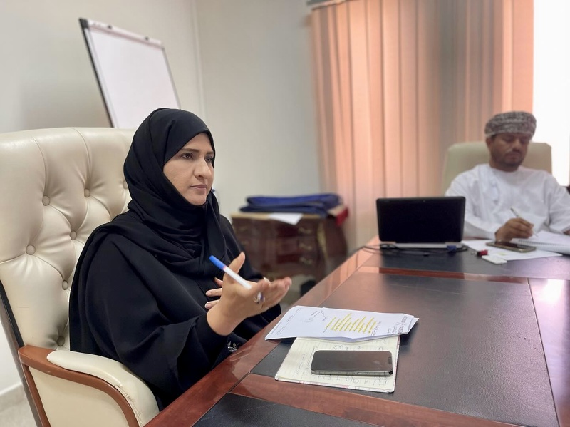 اجتماع فريق دعم المبادرات بتعليمية ظفار 